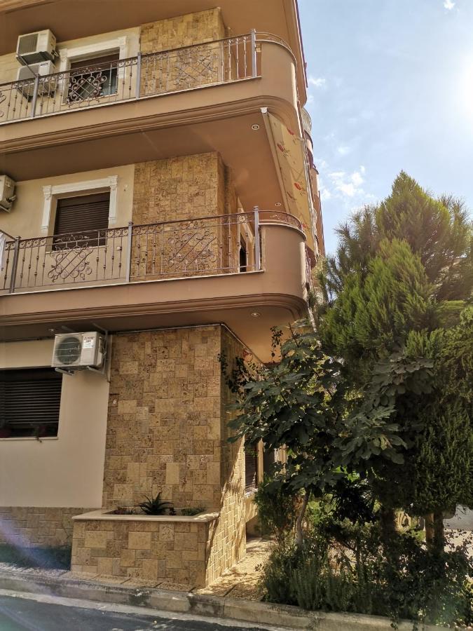 Εmerald Luxury Suite Tesalonika Bagian luar foto