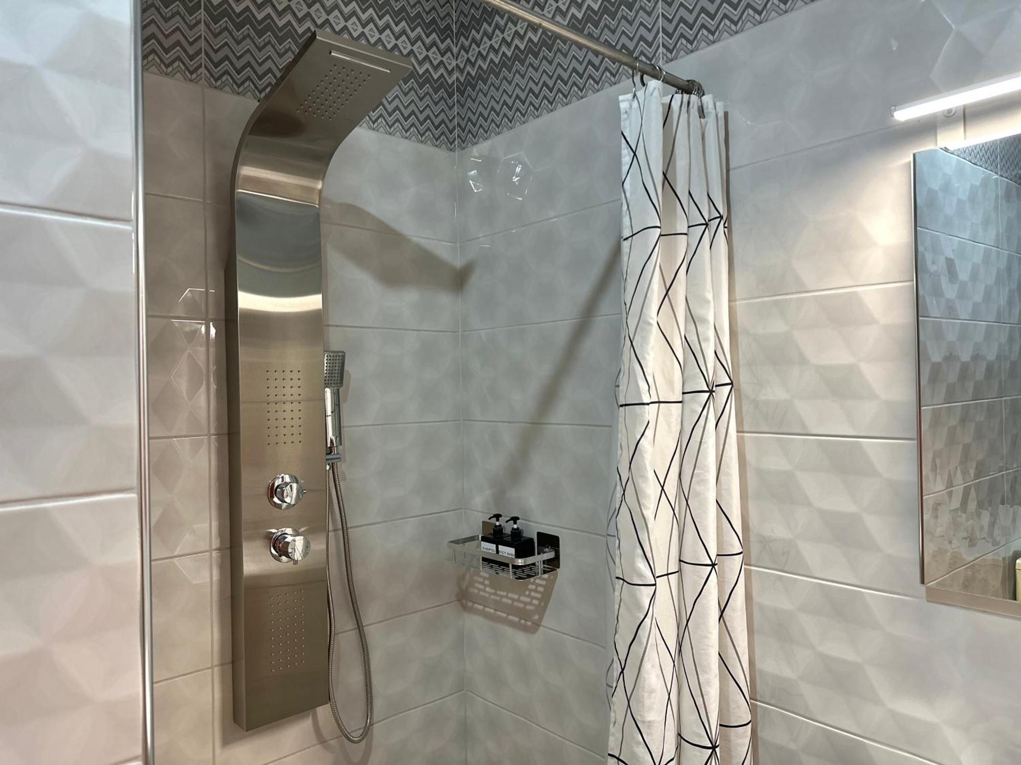 Εmerald Luxury Suite Tesalonika Bagian luar foto